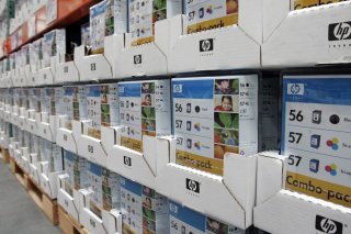 L'enquête de la Comco porte notamment sur des accessoires pour imprimantes et du matériel de bureau. (archive)